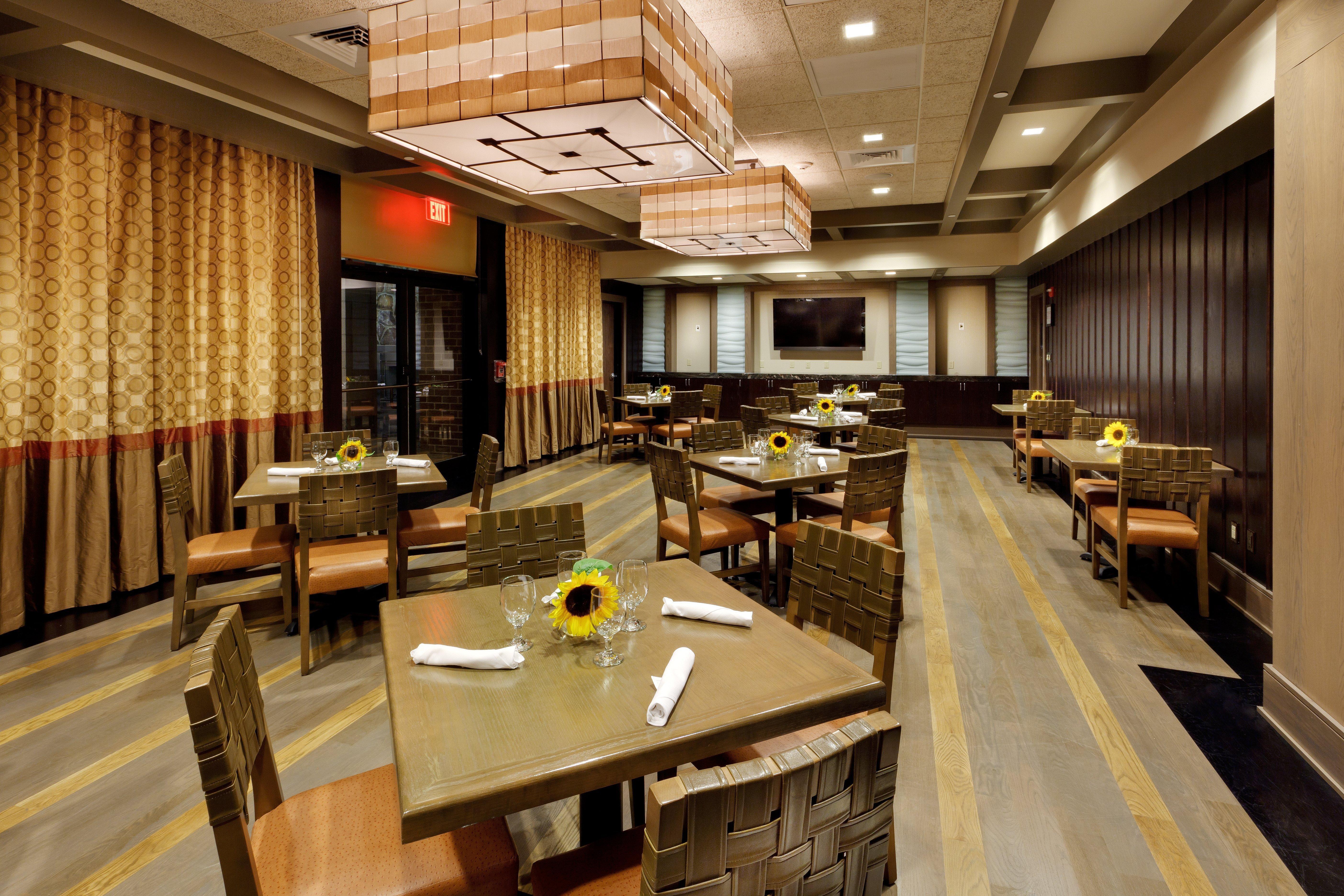 Hotel Indigo East End By Ihg Riverhead Restoran fotoğraf