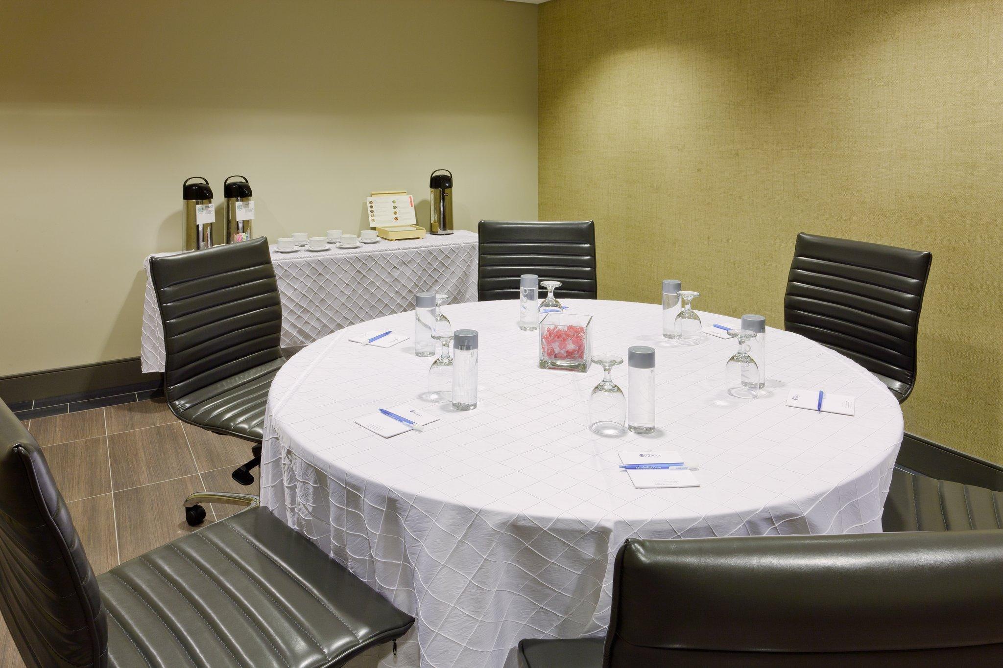 Hotel Indigo East End By Ihg Riverhead Dış mekan fotoğraf